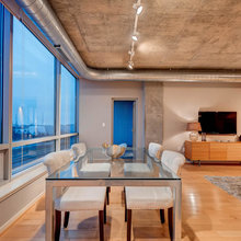 Clean/uncluttered