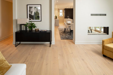 Inspiration for a living room remodel in Chicago