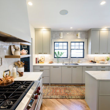 A Kitchen that blends Classic Styling with Modern Functionality