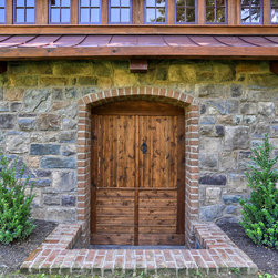 Traditional Rustic Residential Home - Landscaping Stones And Pavers