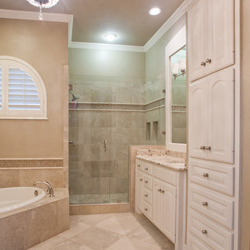 Traditional Master Bathroom