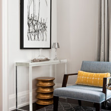 Entryway/Living Room