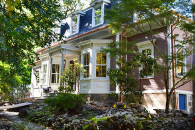 Trendy exterior home photo in Boston