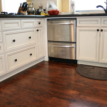 Beautiful Mocha Glazed cabinets