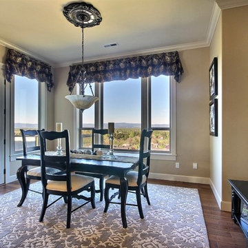 Informal Dining Area - The Scenic Slope - Crafty Split-Level Ranch