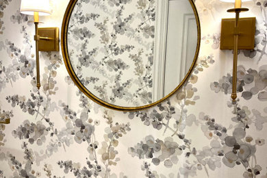 Powder room - traditional powder room idea in Dallas