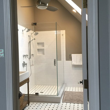 Double shower head walk in shower