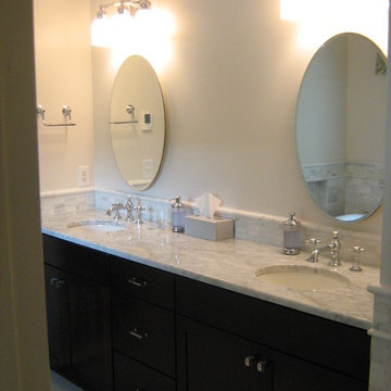 Bathroom on Granny White