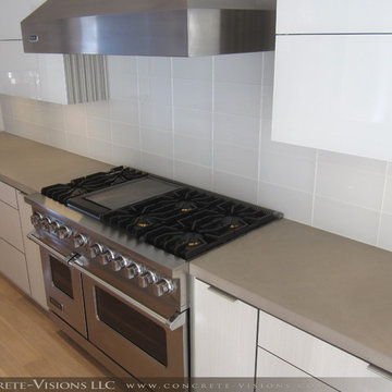 Residential Contemporary Home - Kitchen