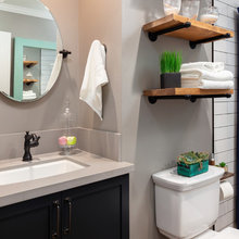 Cabin bathroom