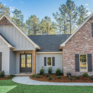 Traditional House Plan 041-00229