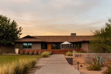 Trendy exterior home photo in Phoenix