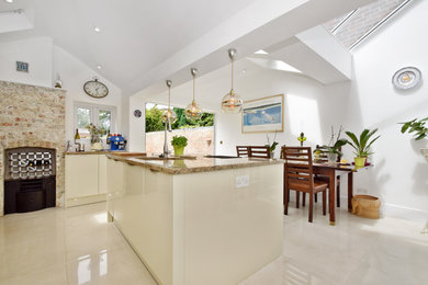 This is an example of a traditional kitchen in Oxfordshire.