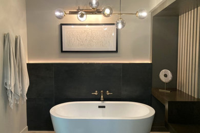 Bathroom - bathroom idea in Sacramento