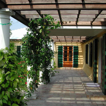 Sunrise House Entry Pergola