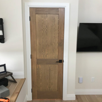 Wood Finish Shaker 2-Panel