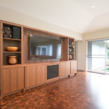 Honolulu Kitchen and Entertainment Center