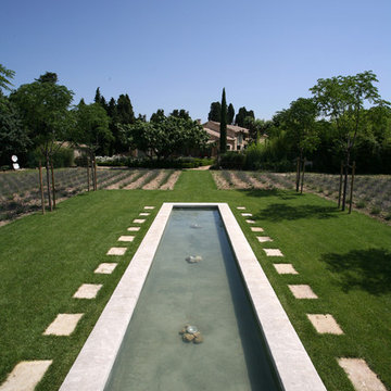 Provencal garden with contemporary lines