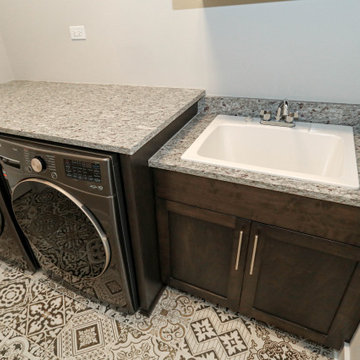 Modified Parker IV with Full In-Law Suite and Kitchenette | Naperville, IL