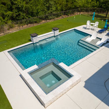 Pool 313 Blanco Cir