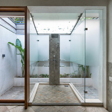 House Around A Split Level Courtyard