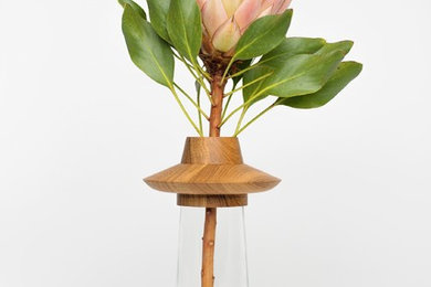 UFOlogical Vase