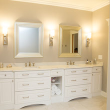 Bathroom knobs & pulls