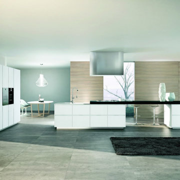 High Gloss White & Wood Modern Kitchen By Darash Collection