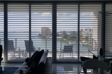 Home design - large modern home design idea in Tampa