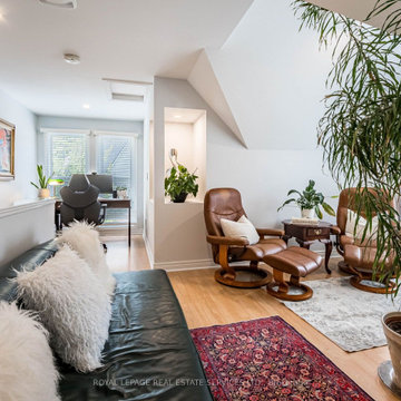 Mixed Vacant and Occupied Staging in Etobicoke