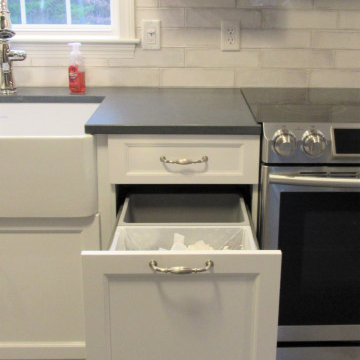 Litchfield, Transitional White Kitchen