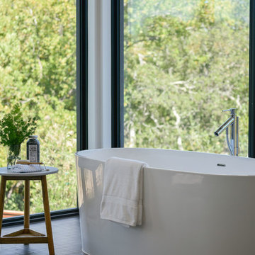 ADM Bathroom Oval Freestanding Bathtub, Glossy White, 61" - SW-108 (61 x 32)