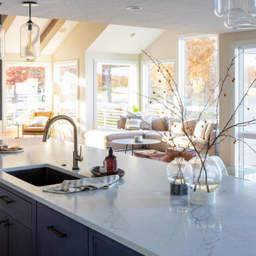 LakeMeHappy- Kitchen