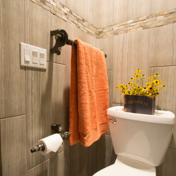 Rustic Cabin: Powder Room
