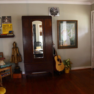 Eclectic and Casual Living room