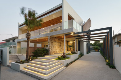 Beach style home design in Townsville.