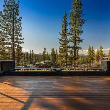 A Deck for Perfect Sunset Entertaining