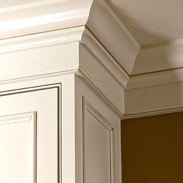 Door style: Savannah Inset  |  Species: Maple  |  Finish: Soft Cream with Carmel