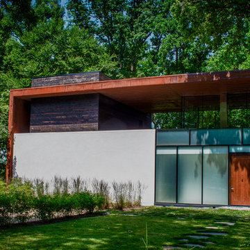Contemporary in Dahlonega Rd.