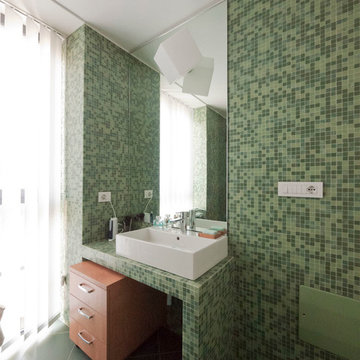 Green glass tiles modern bathroom