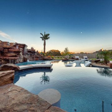 Swimming Pools & Out dooor Living