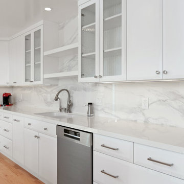 San Vicente: Full Kitchen and Bathroom Renovation