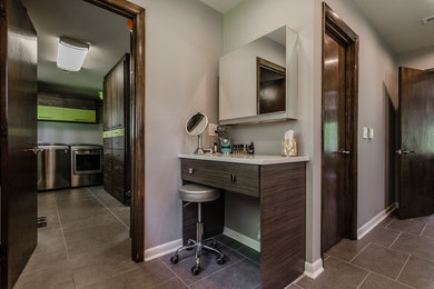 Example of a 1960s bathroom design in Other