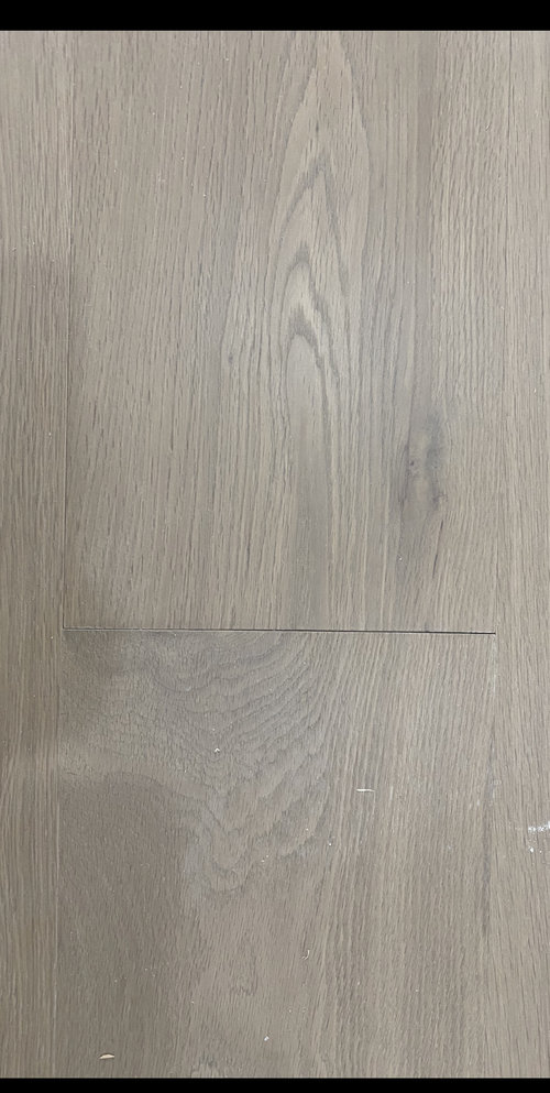 Gaps in engineered wood flooring