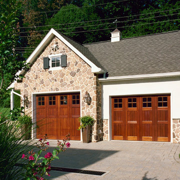 Detached Garage