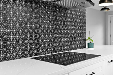 Kitchen - mid-century modern kitchen idea in Seattle