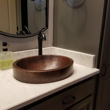 17" Round Skirted Vessel Hammered Copper Sink (VR17SKDB)