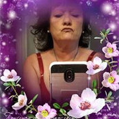 Thina Idol's photo