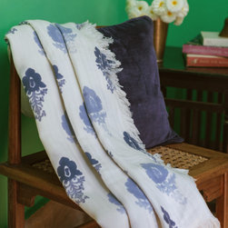 FLEUR OMBRE BLUE THROW - Products