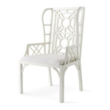 The Lawn Throne